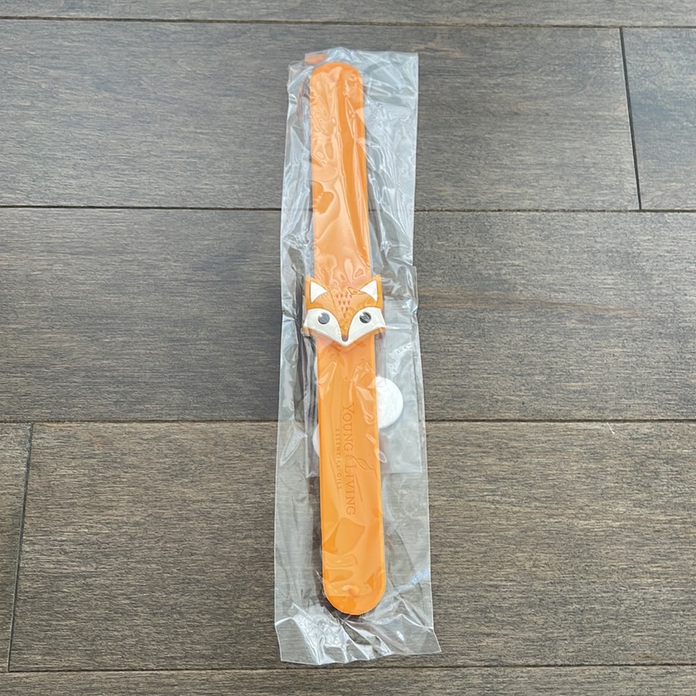 YOUNG LIVING Kid’s Fox Slap Bracelet Essential Oil Wrist Diffuser Orange Healthy